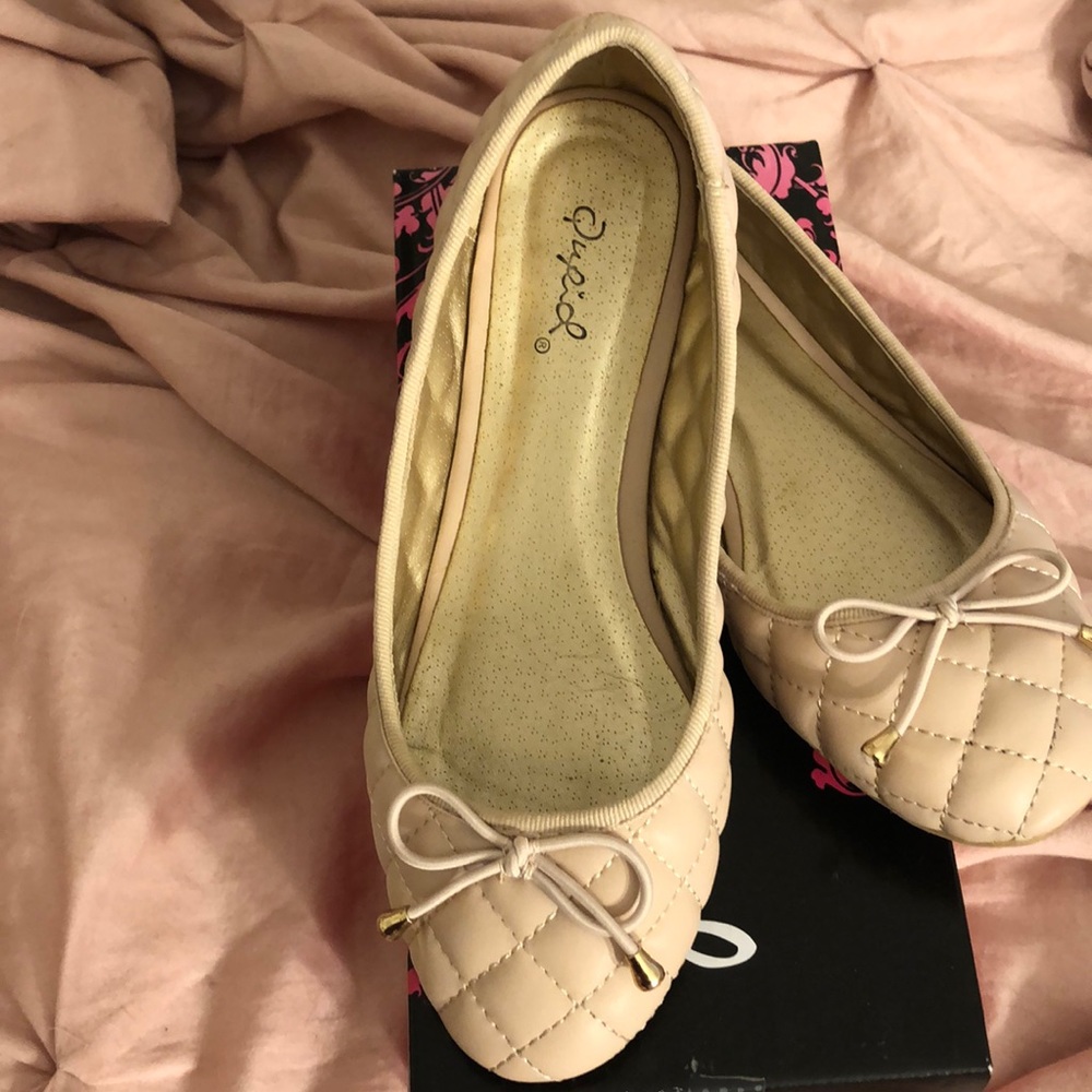 Blush flats
